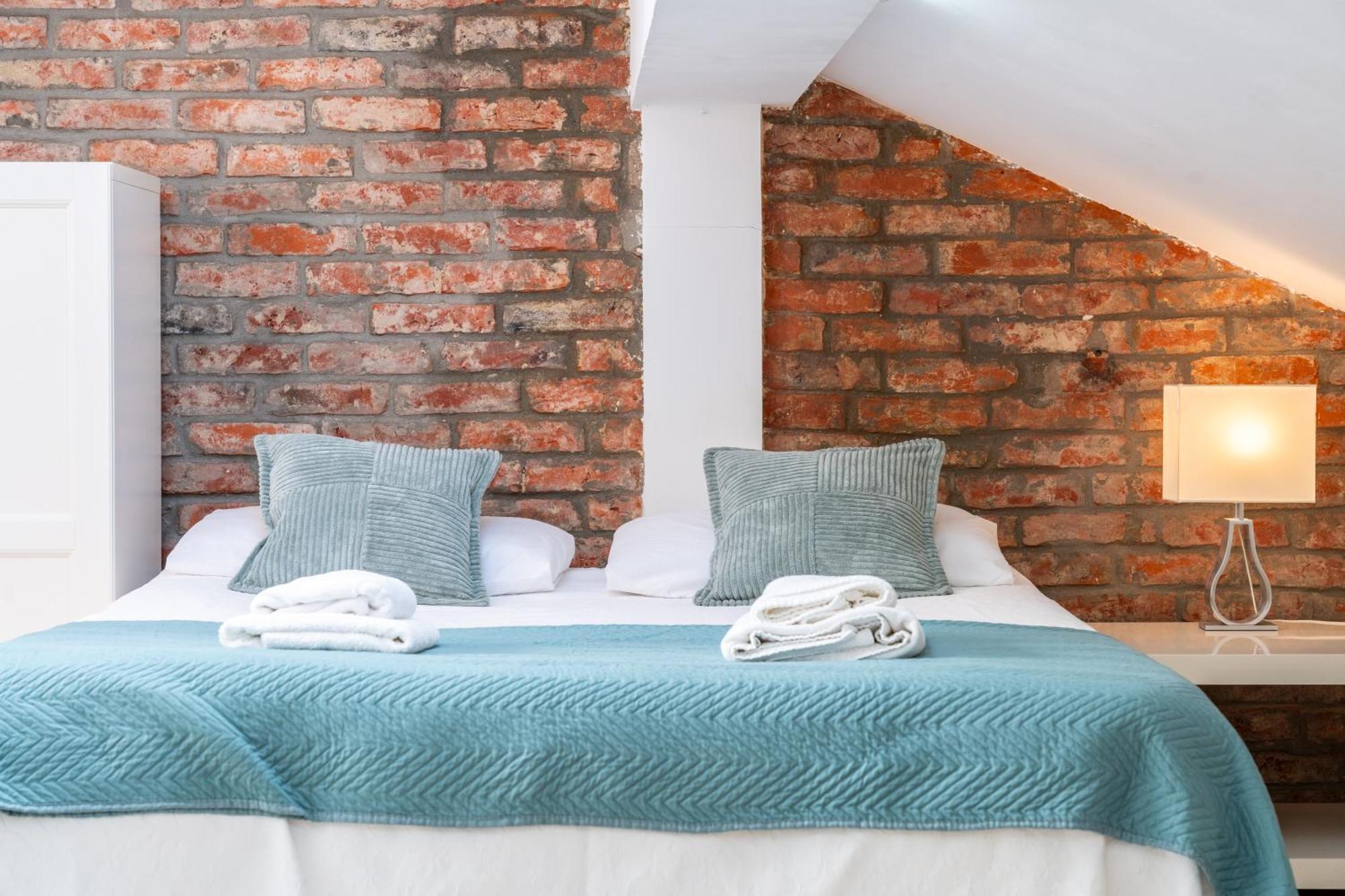 Loft En Calle Emblematica By Urbanhosting Santander Ngoại thất bức ảnh